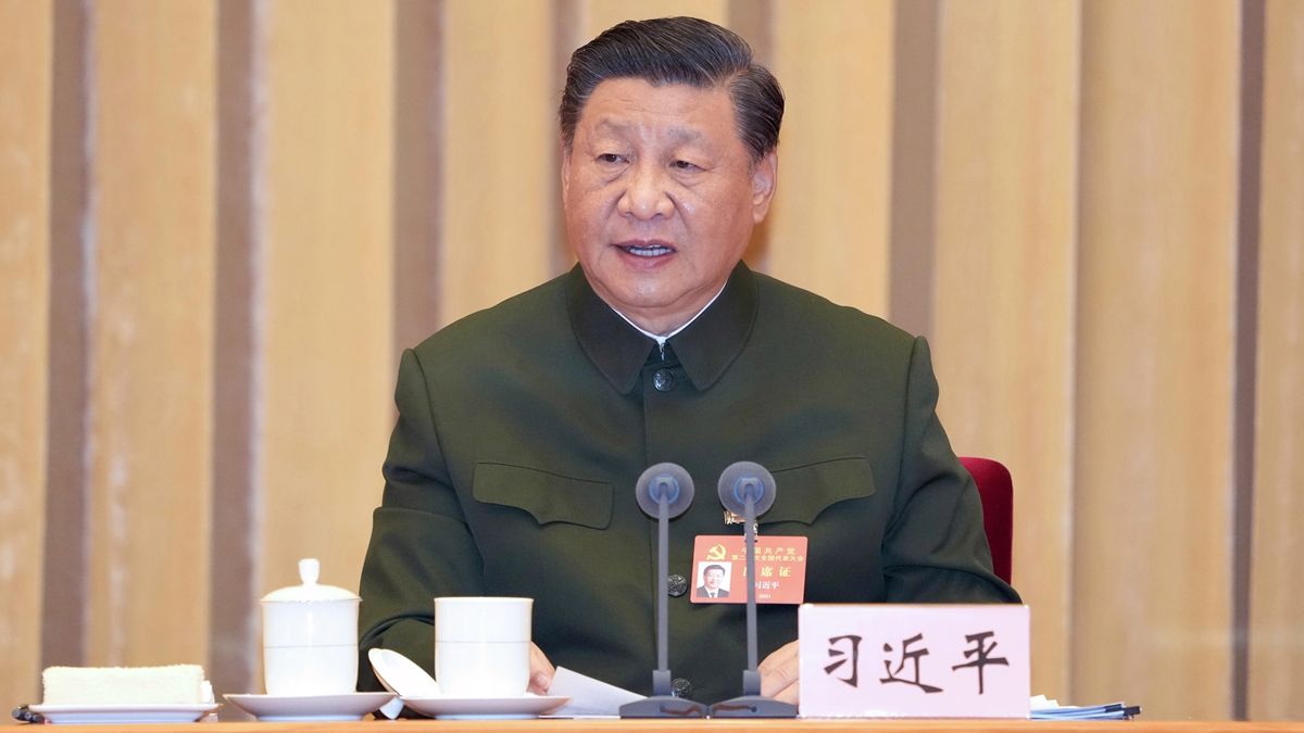 习近平出席军队向导干部聚会并揭晓主要讲话